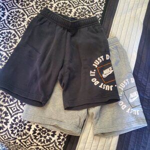 Nike shorts size M (10-12) big boys.